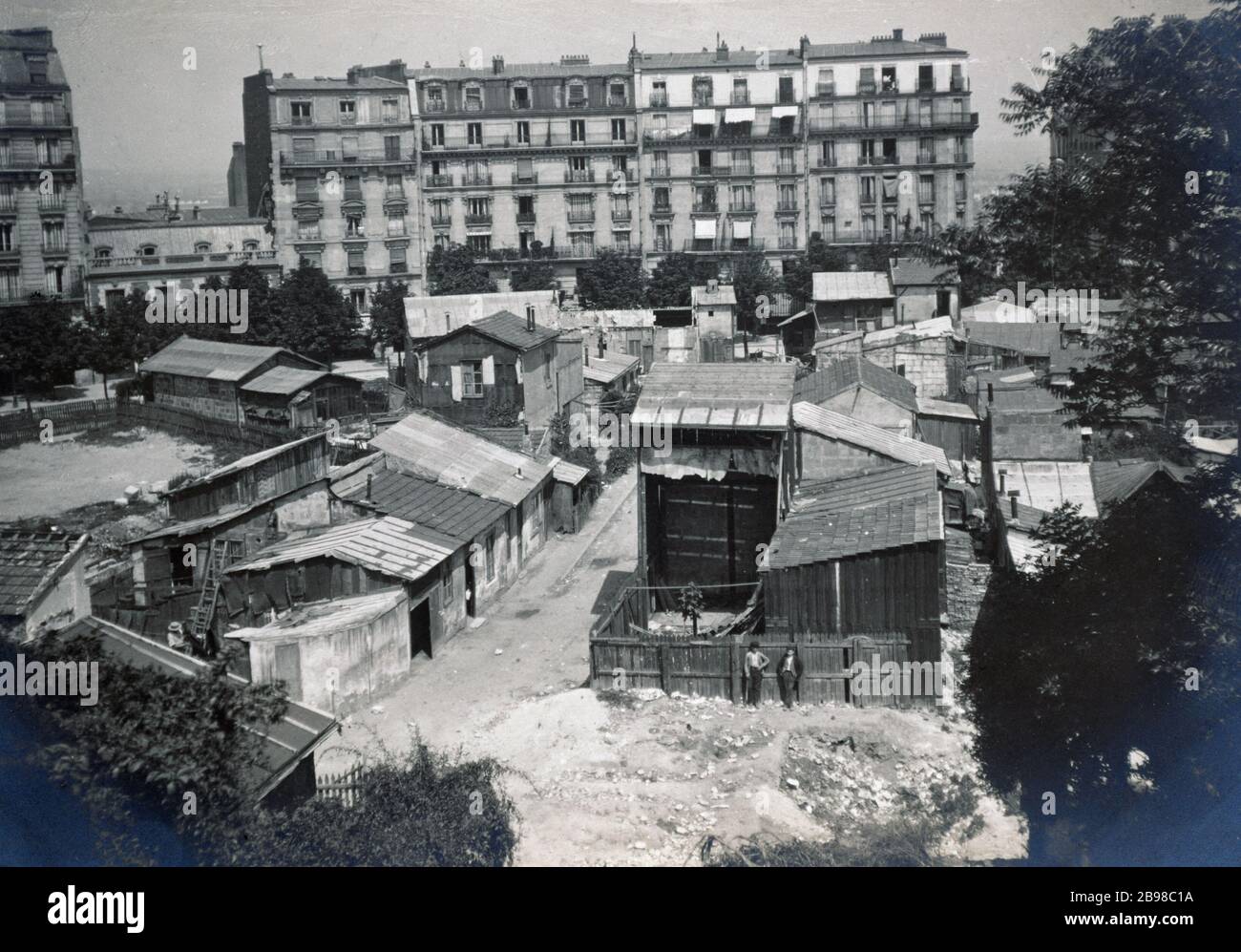 MONTMARTRE - THE BUSH Le Maquis - vue prise sur le versant Nord de la Butte. Paris (XVIIIème arr.), mai 1904. Paris, musée Carnavalet. Stock Photo