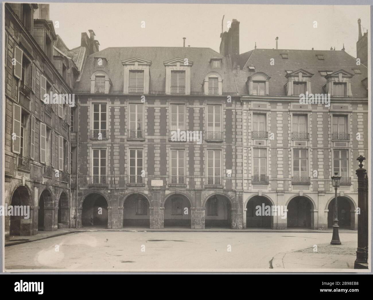 maison de victor hugo 6 pl des vosges 75004 paris