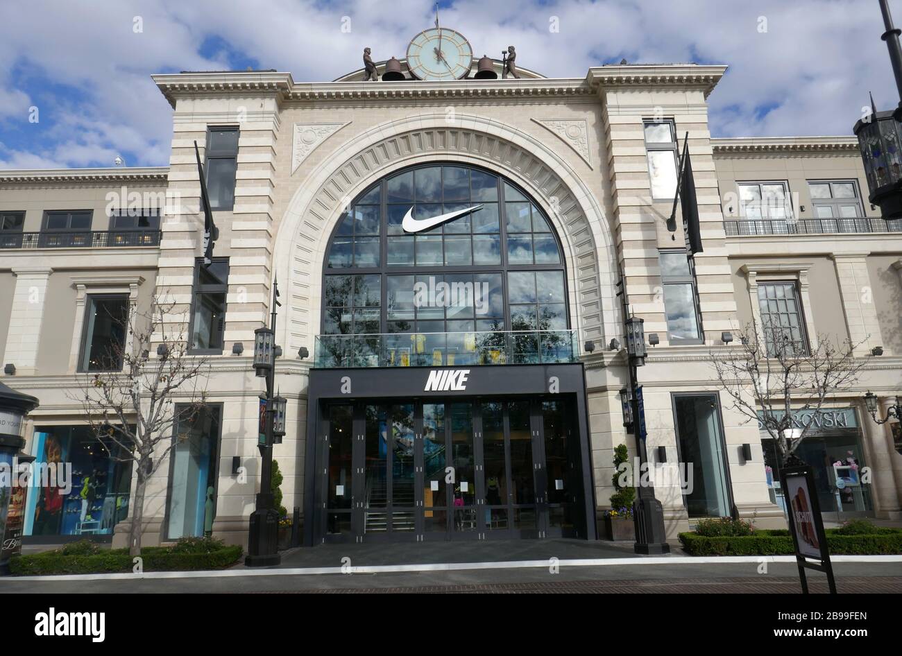 nike store in the grove