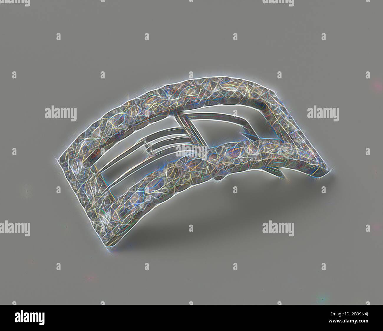 Buckle, rectangular and arched, consisting of center edge of alternately large oval and round rhinestones, framed by smaller rhinestones, Shoe buckle for a men's shoe, or a belt buckle of strassz in white metal. A curved rectangle consists of a center border of alternately large oval and round strasz diamonds, framed by smaller strasz diamonds. Close mounting of silver-plated copper (?). Two sharp teeth of iron for confirmation., anonymous, France, c. 1775 - c. 1800, paste (glass), iron (metal), h 2.6 cm × w 9.5 cm × d 5.1 cm, Reimagined by Gibon, design of warm cheerful glowing of brightness Stock Photo