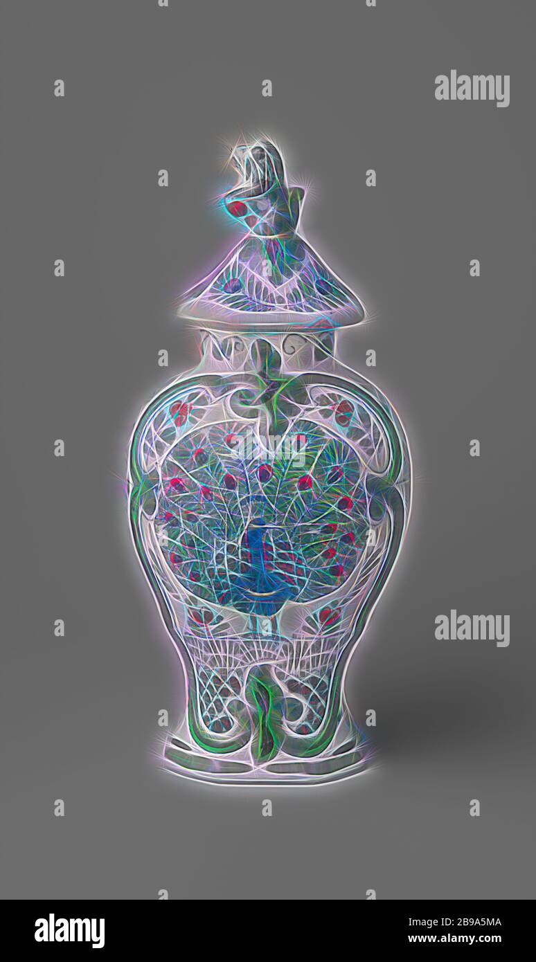 Peacock vase hi-res stock photography and images - Page 2 - Alamy
