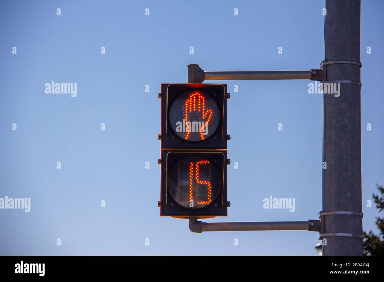 Pedestrian crossing light at 15 seconds Stock Photo