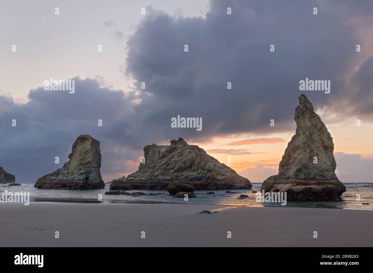 Coquille Point Beach, Bandon, Oregon USA Stock Photo - Alamy