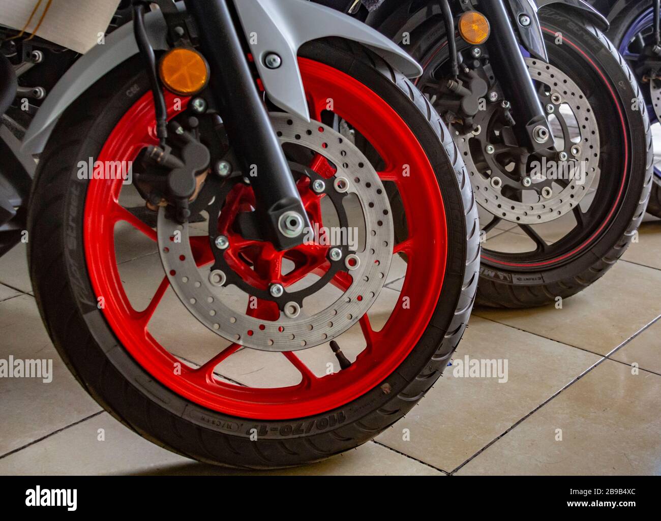 Lima, Peru Diciembre 14, 2019 Yamaha motorcycle shop, Yamaha R3