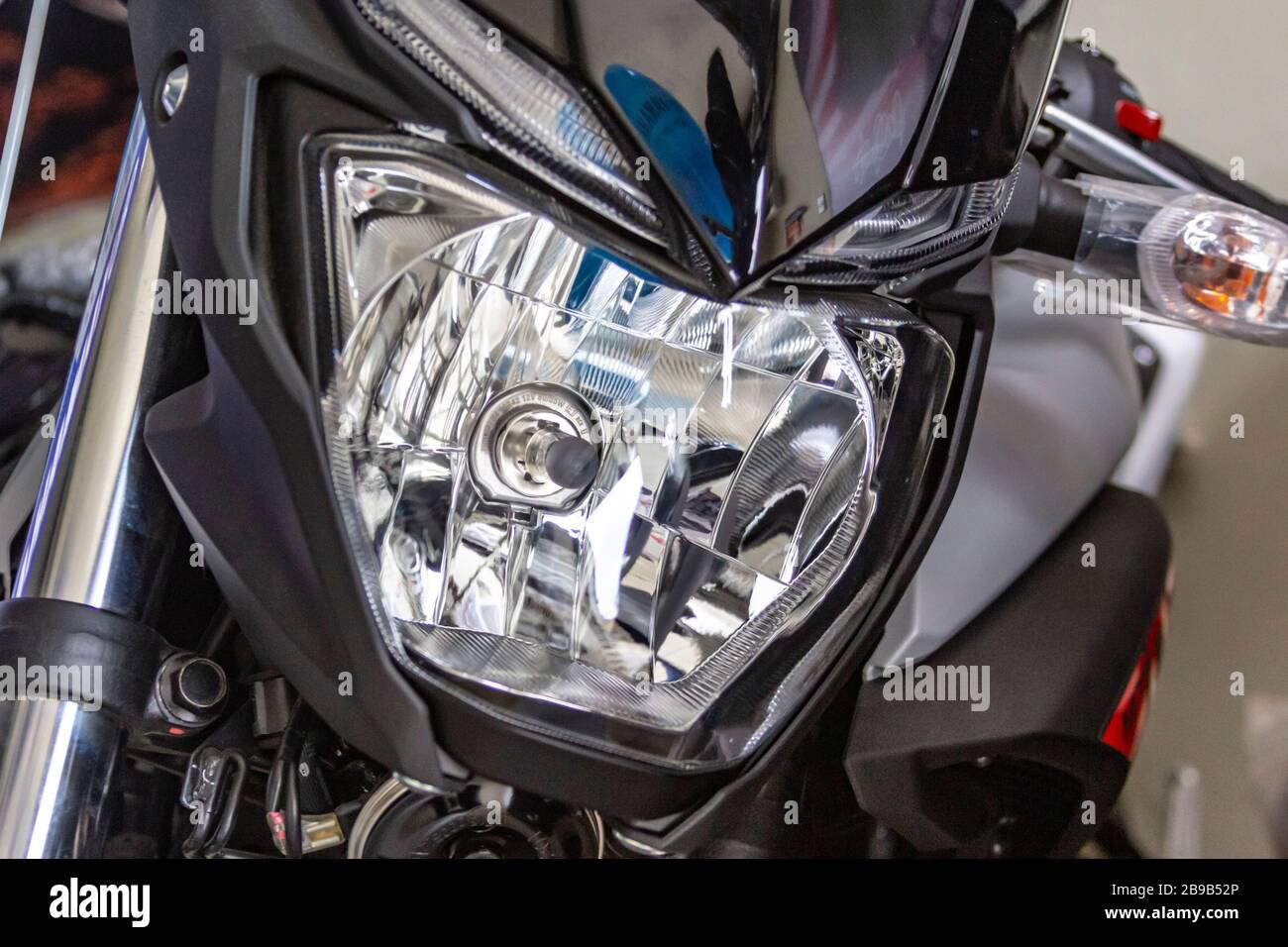 fz25 tank cover