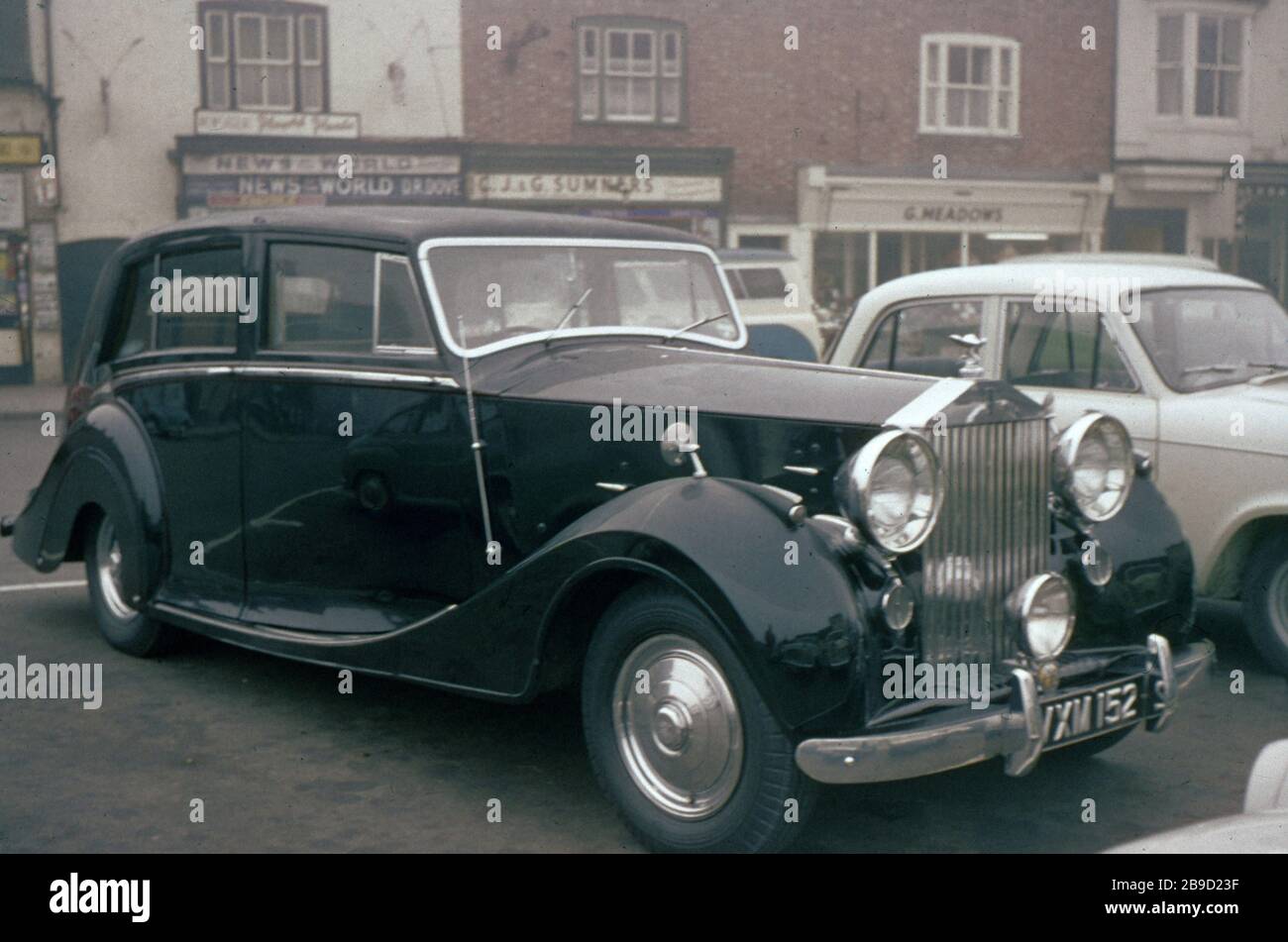 1948 Rolls Royce Silver Wraith with Hooper coachwork Stock Photo  Alamy