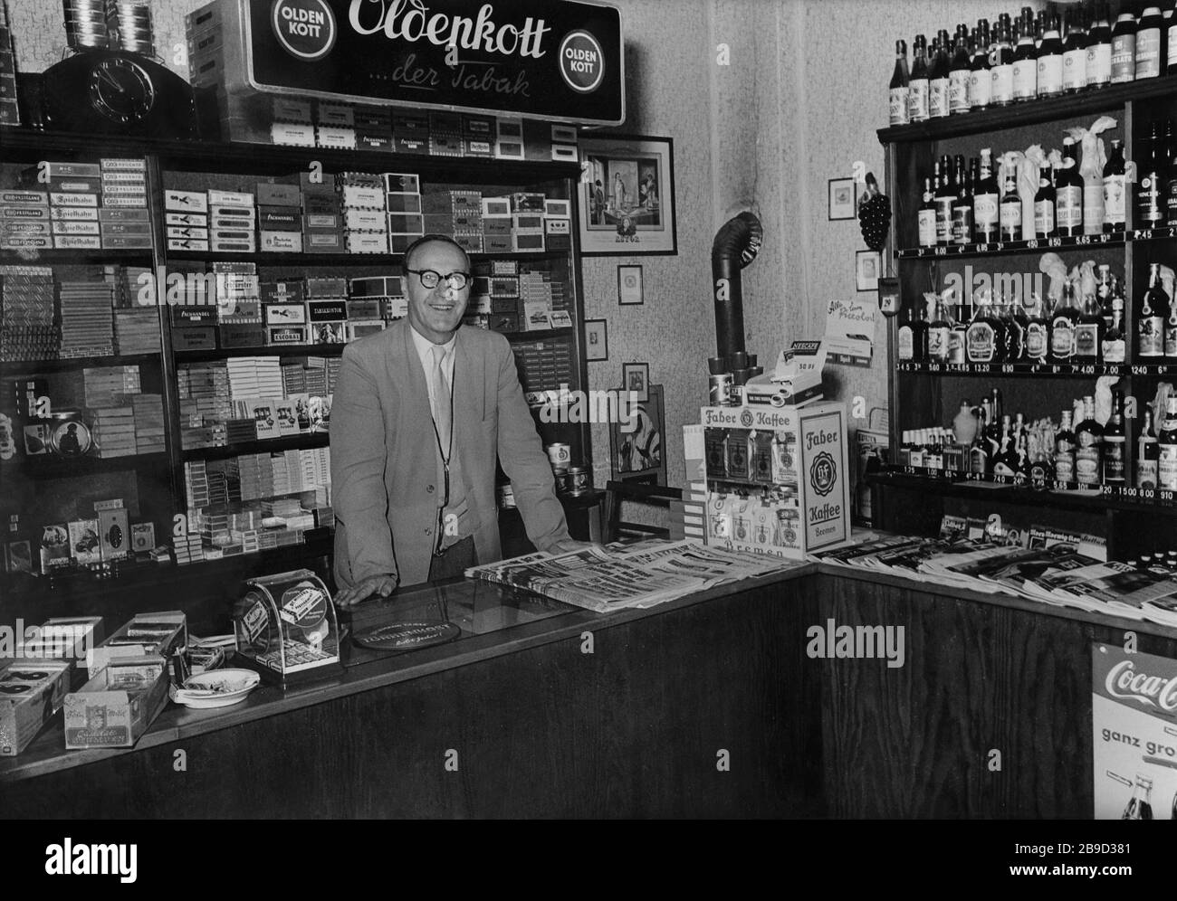 Tobacco Shop Black And White Stock Photos Images Alamy