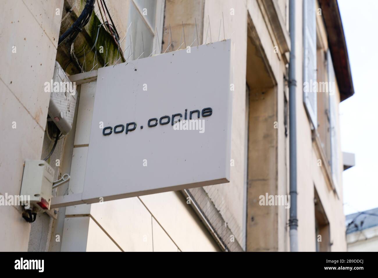 Bordeaux Aquitaine France 01 15 2020 cop copine store