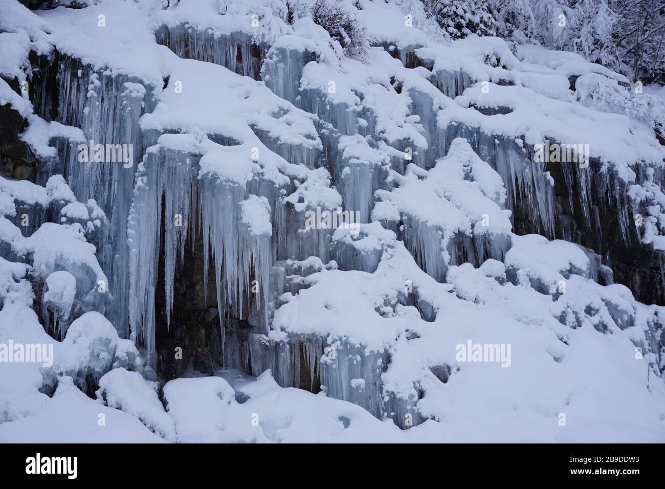 Hanging falls hi-res stock photography and images - Alamy