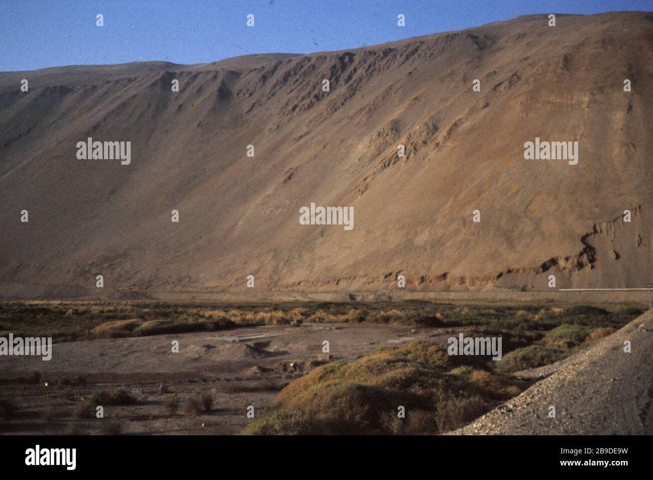 A side valley of the Rio Camarones near Pozo Almonte. [automated