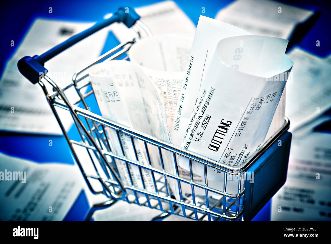 Receipts in a shopping cart, receipt duty, Kassenbons in einem Einkaufswagen, Kassenbonpflicht Stock Photo