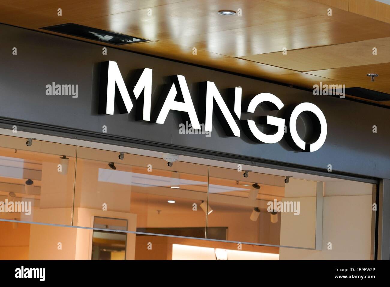 Mango Logo High Resolution Stock Photography And Images Alamy