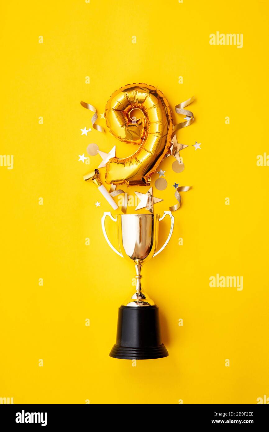 Balloon trophy hi-res stock photography and images - Alamy