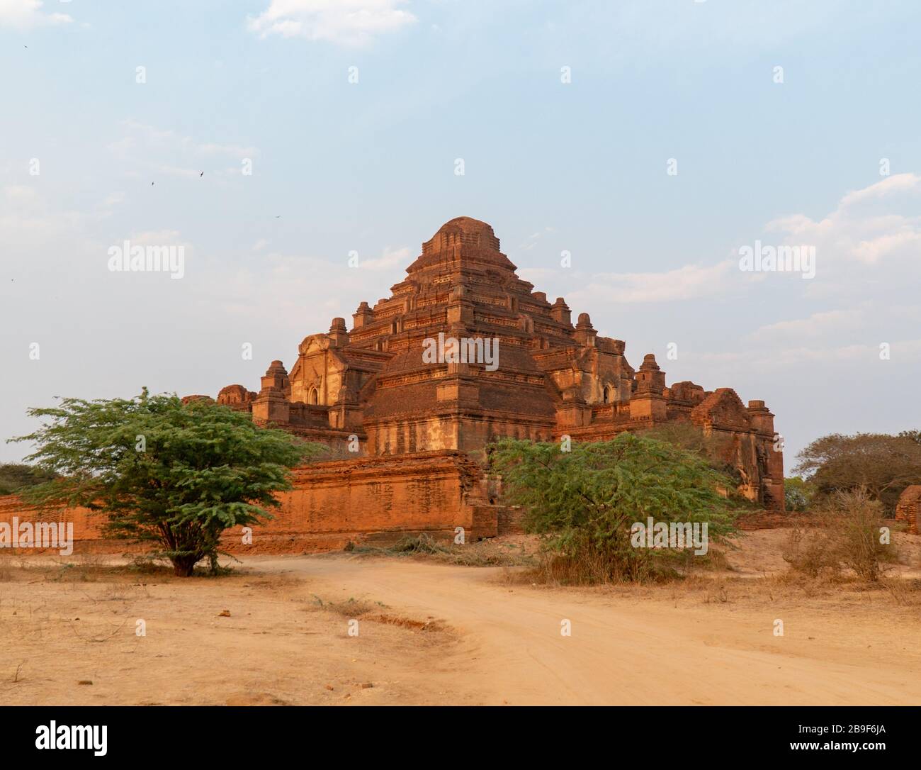 Dhammayan Gyi Temple Bagan, Myanmar. Largest temple in Bagan. Stock Photo