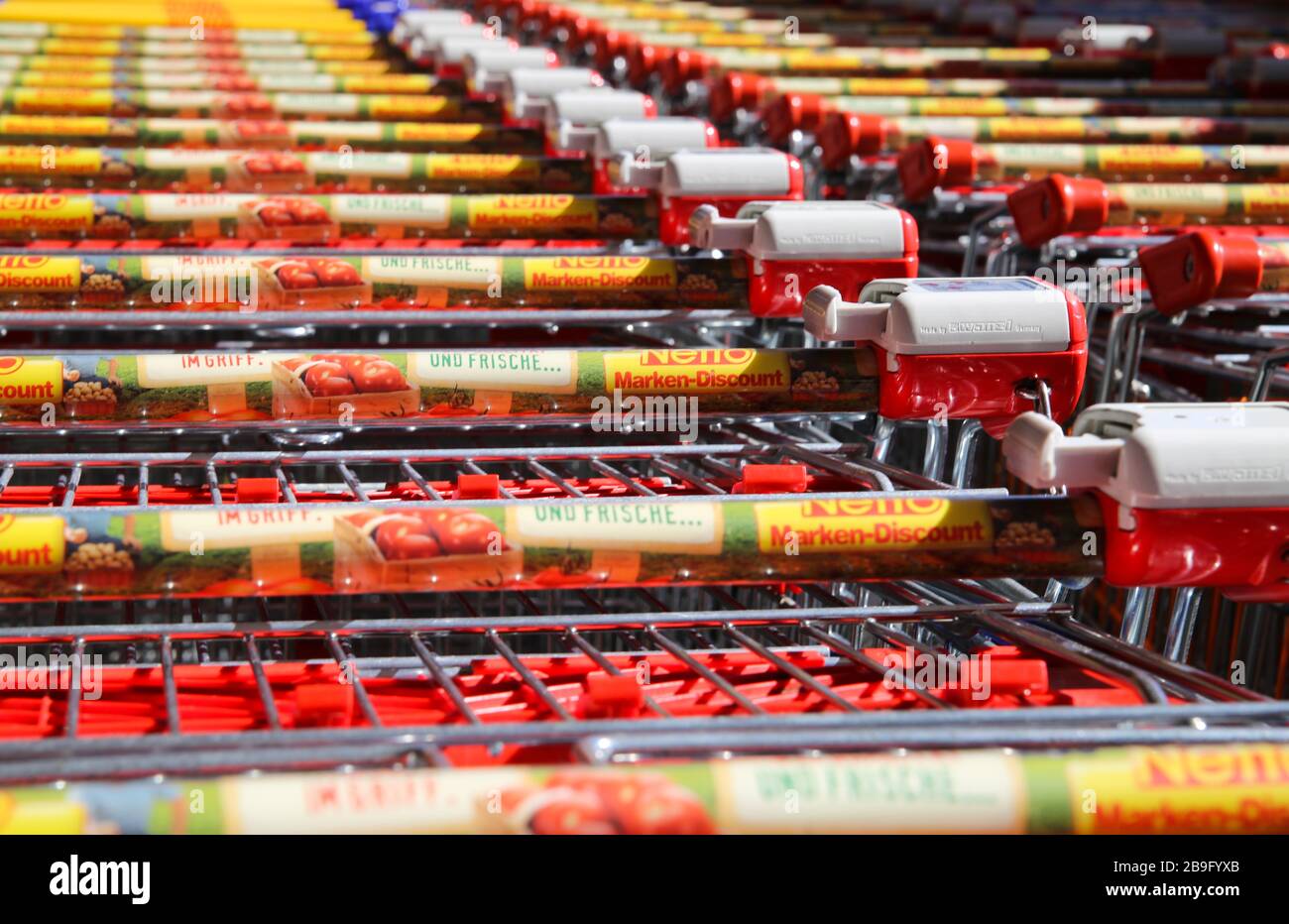 Shopping cart in supermarket editorial hires stock photography and