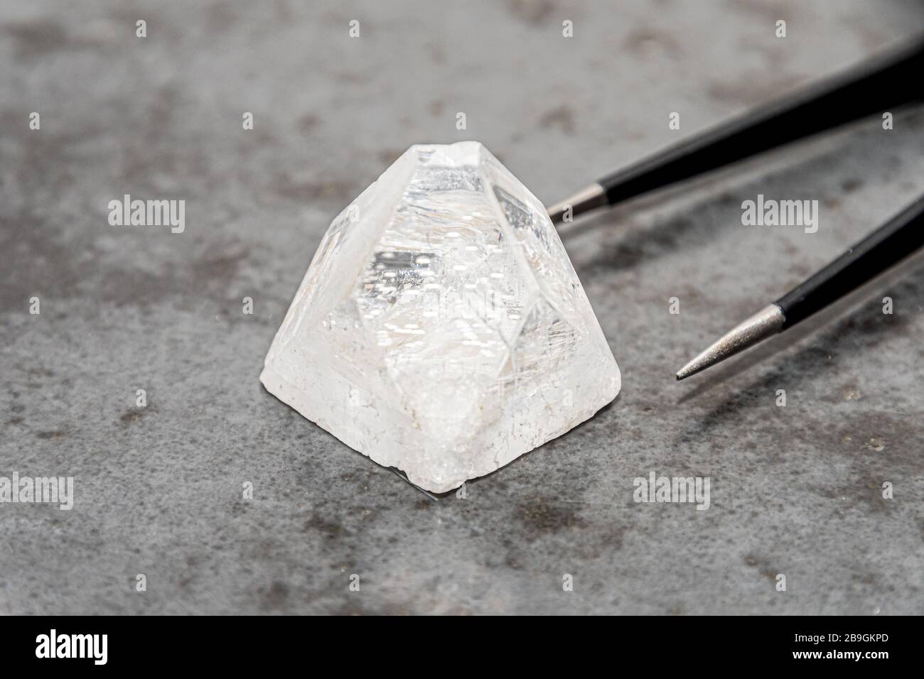 Raw diamond uncut hi-res stock photography and images - Alamy