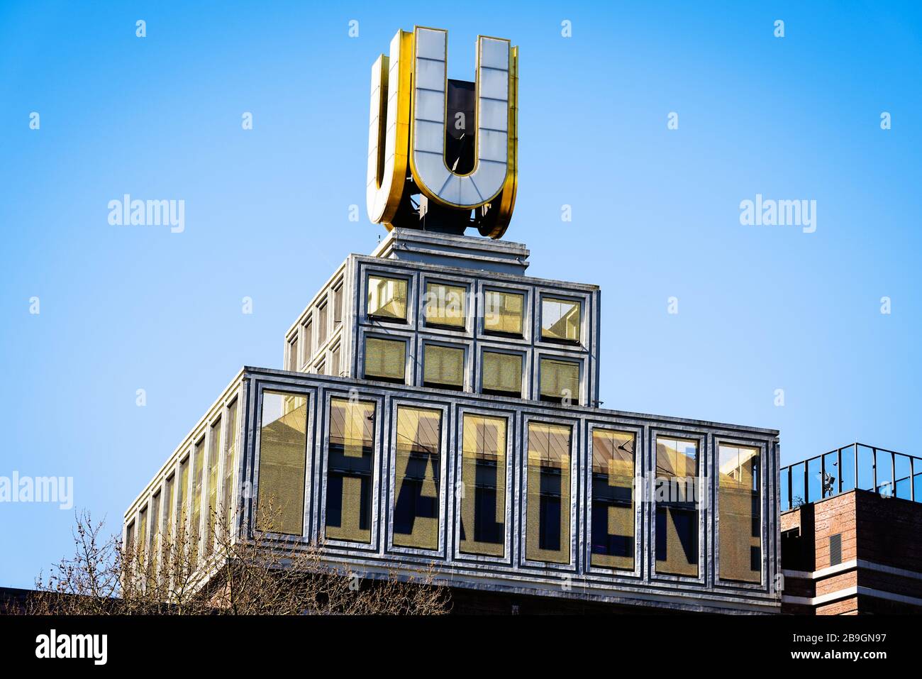 Erscheint High Resolution Stock Photography and Images - Alamy