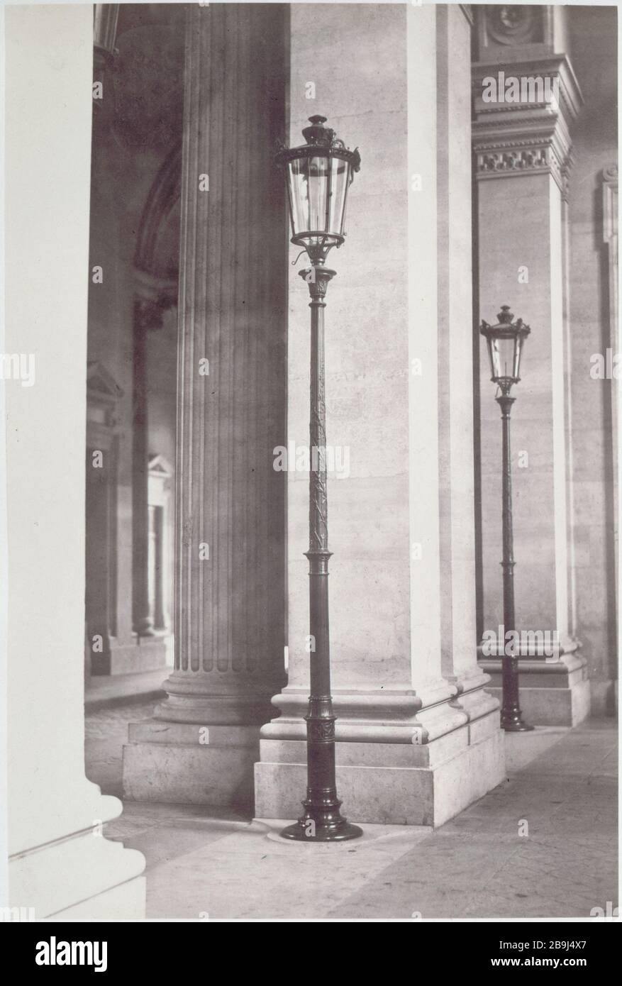 ALBUM FURNITURE Charles Marville (1813-1879). 'Album mobilier urbain : Louvre, Ier arrondissement : réverbères', vers 1860. Paris, musée Carnavalet. Stock Photo