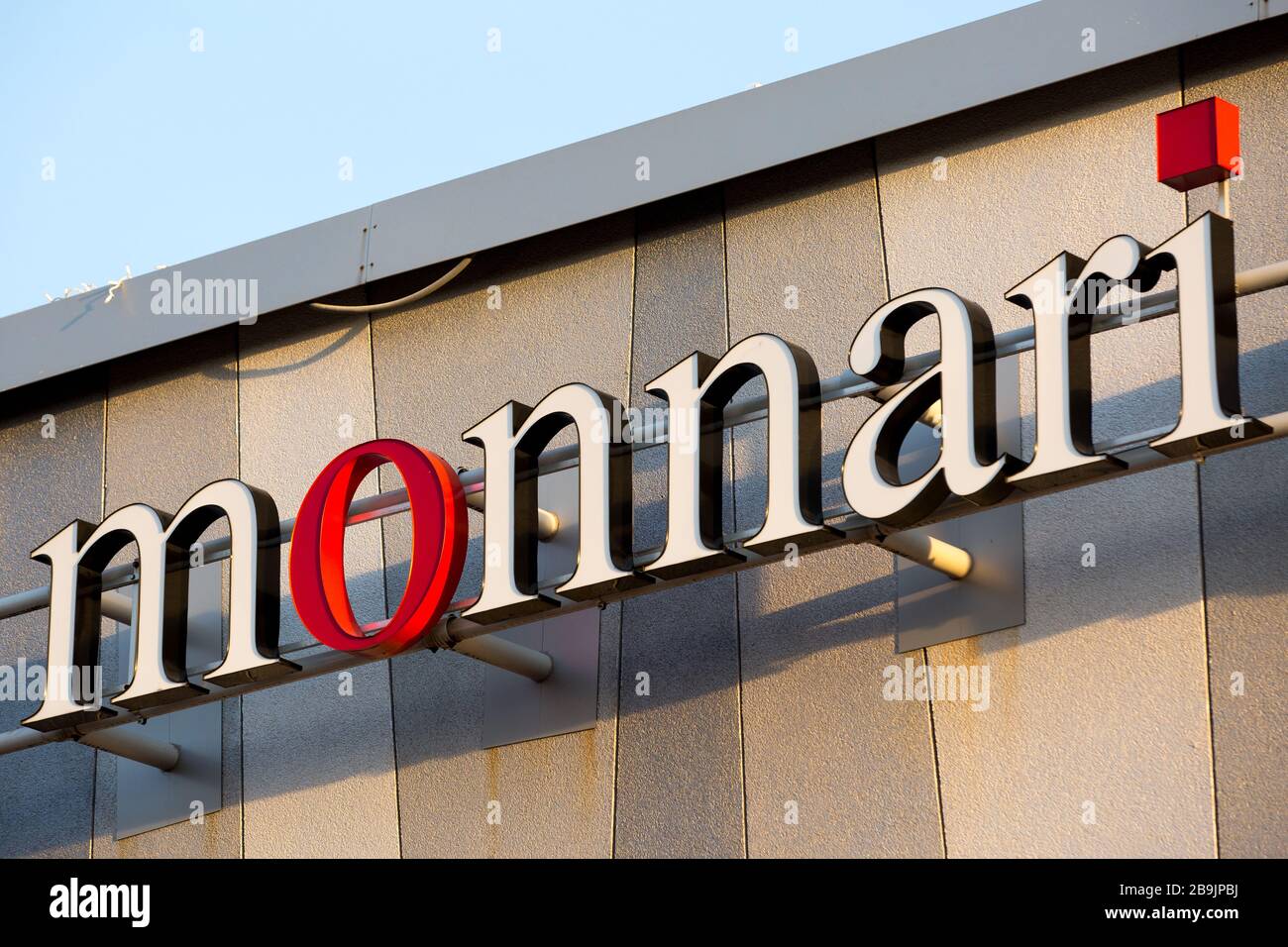 Polish company dealing mainly in the design and sale of women's clothing,  Monnari Trade logo seen at one of their stores in Zgorzelec Stock Photo -  Alamy