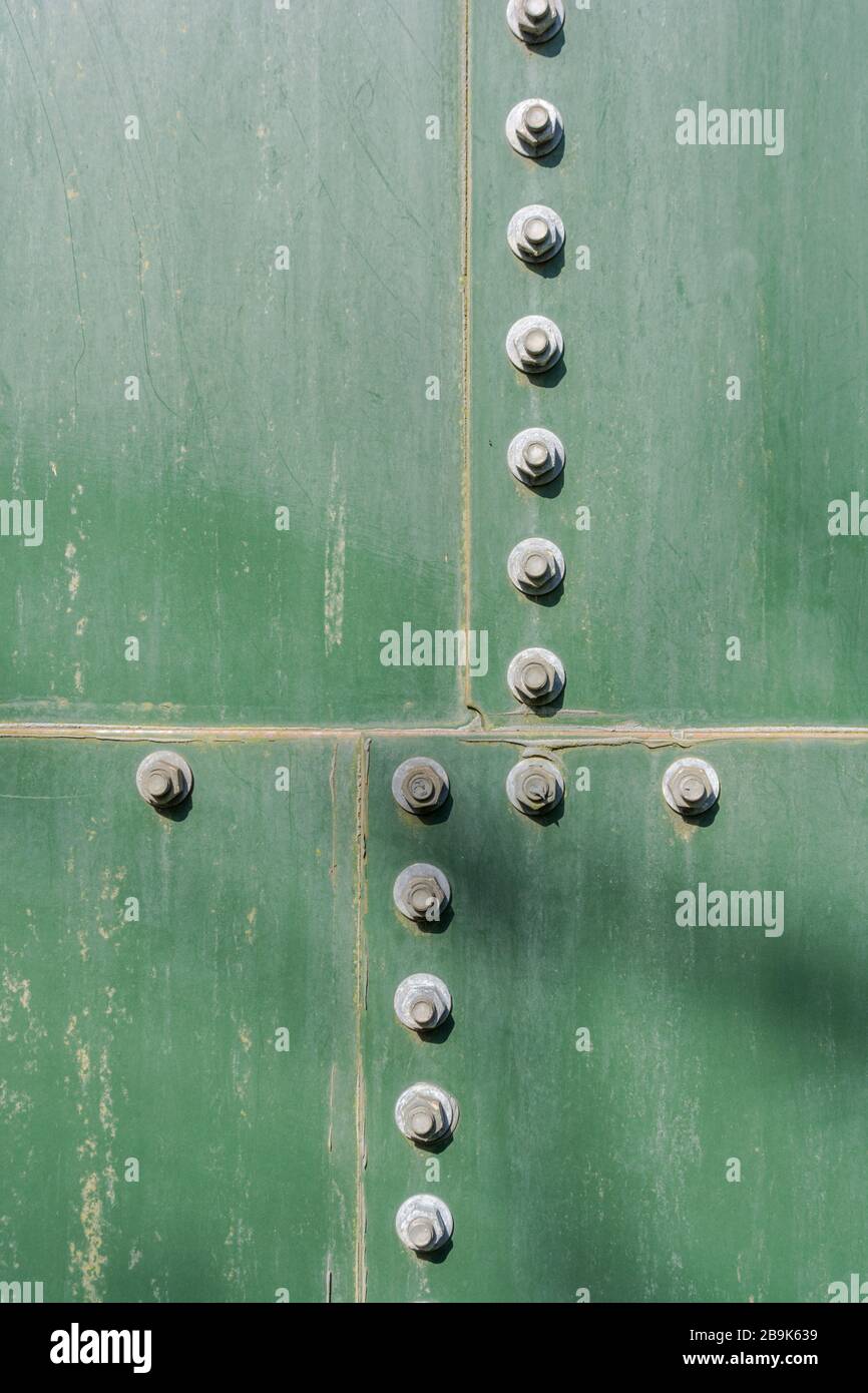 Pressure vessel bolts hires stock photography and images Alamy