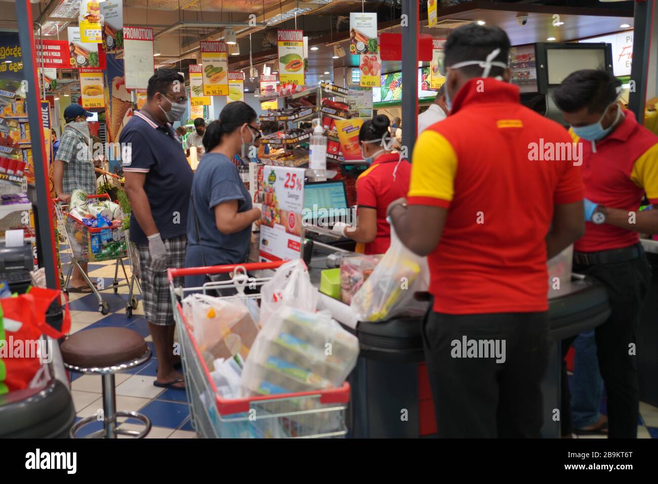 Colombo Sri Lanka 24th Mar 2020 Customers Check Out At A Supermarket When A Curfew Is Lifted Temporarily For People To Re Stock On Essential Items In Colombo Sri Lanka March 24 2020