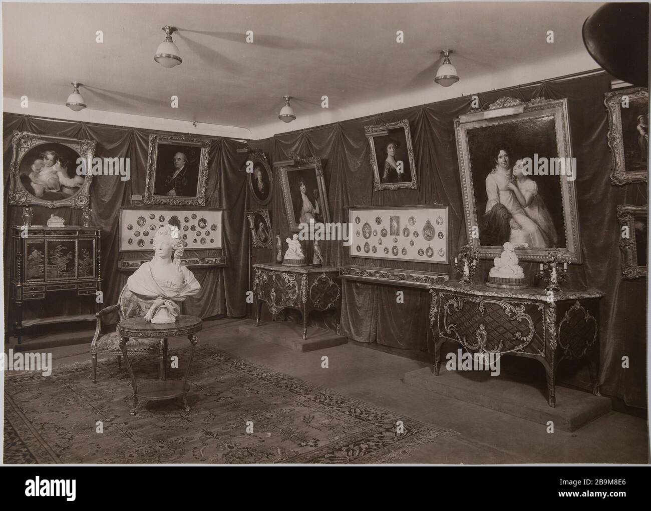 Luxury 1926 interior design hi-res stock photography and images - Alamy