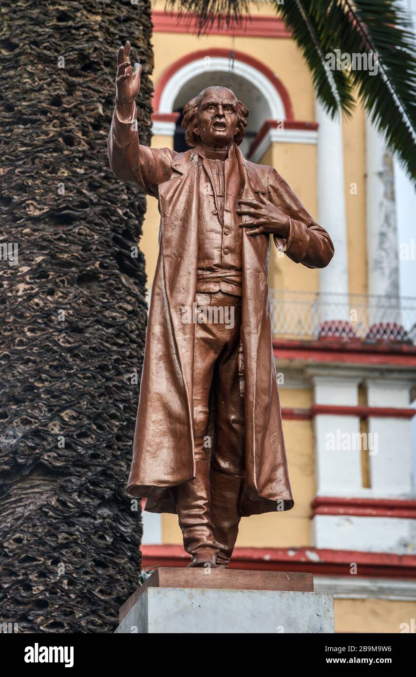 Miguel Hidalgo statue, Parque Castillo (zocalo) in Orizaba, Veracruz state, Mexico Stock Photo