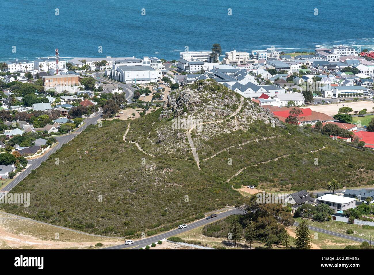Hermanus, western Cape, South Africa.Dec 2019. overview of Hoy's Koppie a landmark small hill in Hermanus.  Part of the Fernkloof Nature Reserve Stock Photo