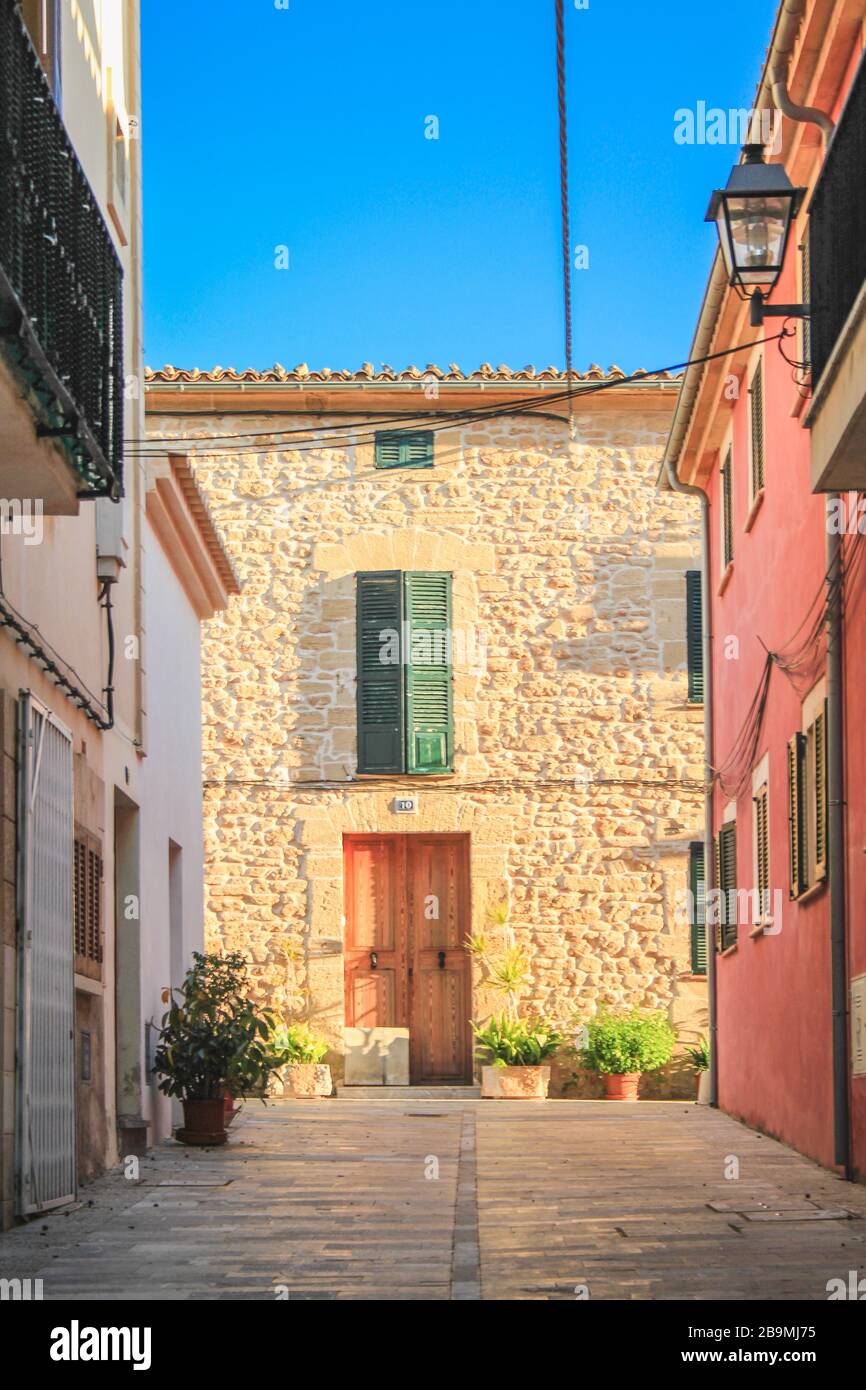 Empty street in alcudia hi-res stock photography and images - Alamy