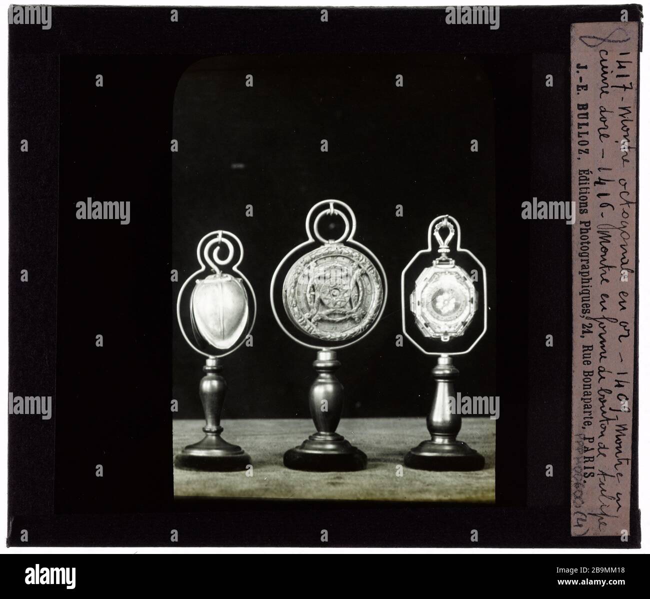 Horlogerie. Works of Art. Watches. Silverware. three watches Horlogerie.  Objets de vitrine. Montres. Argenterie. "Trois montres". Photographie de  Jacques-Ernest Bulloz. 1900-1930. Musée des Beaux-Arts de la Ville de Paris,  Petit Palais Stock