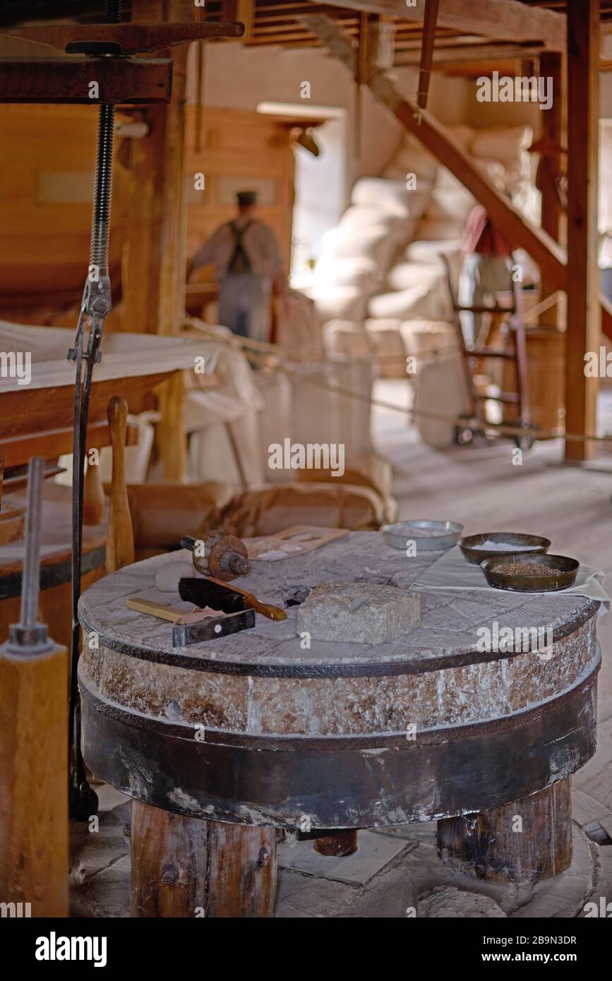 grinding wheel inside the mill, flour production in the 19th century in