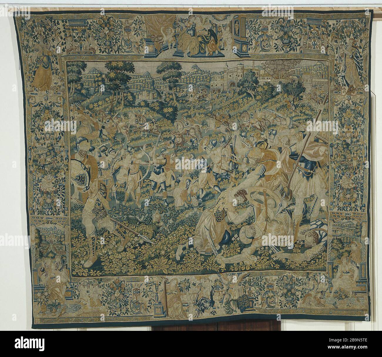 TAPESTRY: BATTLE SCENE, AUDENARDE 'Tapisserie : Scène de bataille, Audenarde 2ème moitié du XVIème siècle'. Musée des Beaux-Art de la Ville de Paris, Petit Palais. Stock Photo