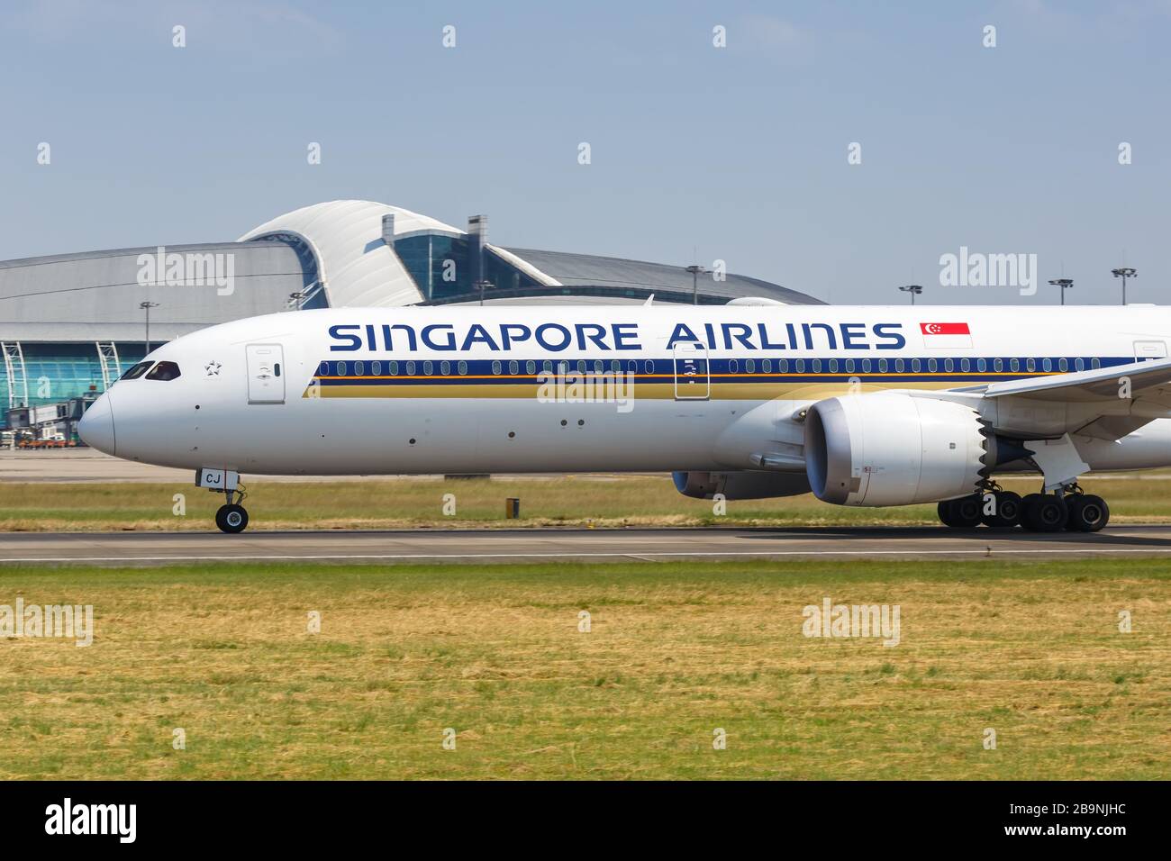 Guangzhou, China – September 23, 2019: Singapore Airlines Boeing 787-10 Dreamliner airplane at Guangzhou airport (CAN) in China. Boeing is an American Stock Photo