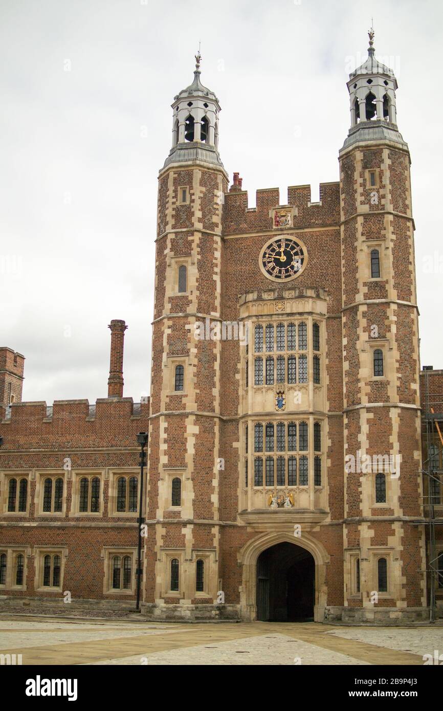 Lupton's Tower, built 1520 in the middle of Lupton's Range which forms one side of School Yard, Eton College, Windsor, Berkshire Stock Photo