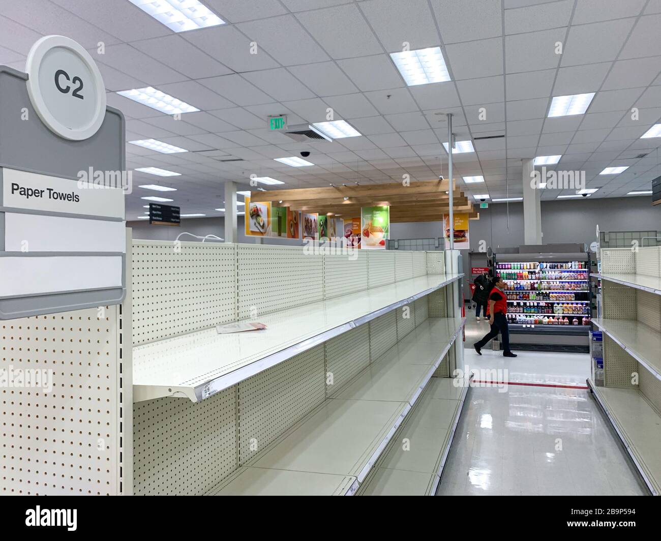Target Inside Empty Empty shelves target hi-res stock photography and images - Alamy