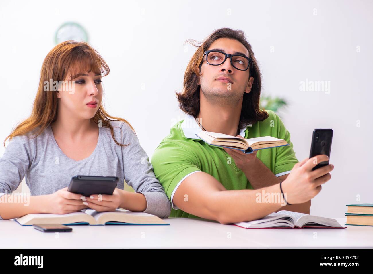 GADGET DEPENDENCY AND ITS IMPACT ON ACADEMIC ... - Semantic Scholar