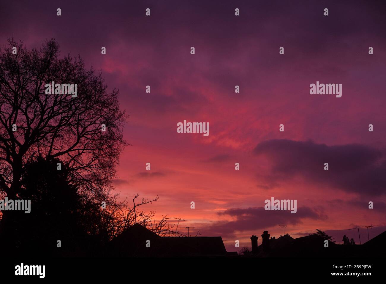 Purple clouds hi-res stock photography and images - Alamy