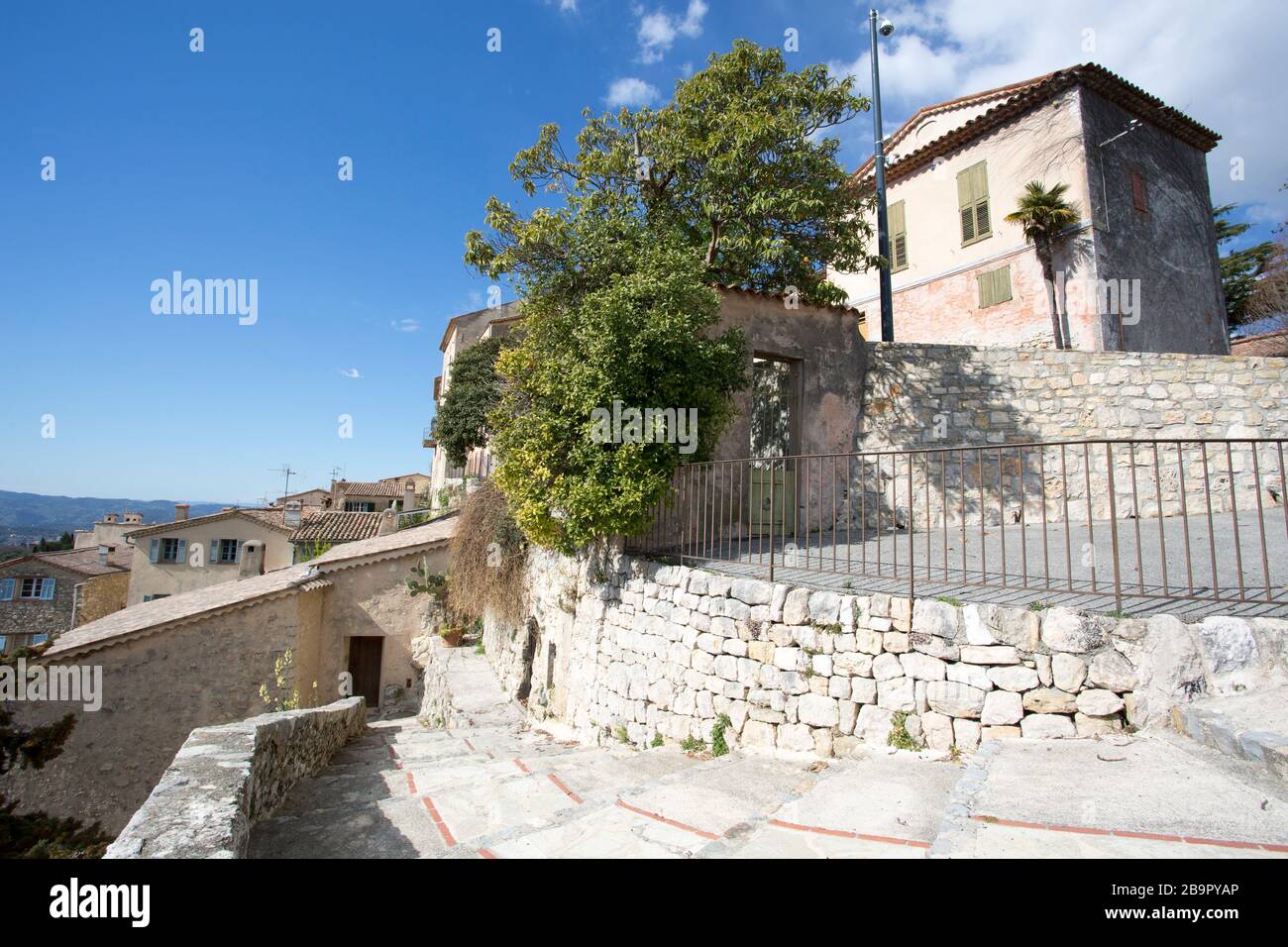Chateauneuf Grasse High Resolution Stock Photography And Images Alamy