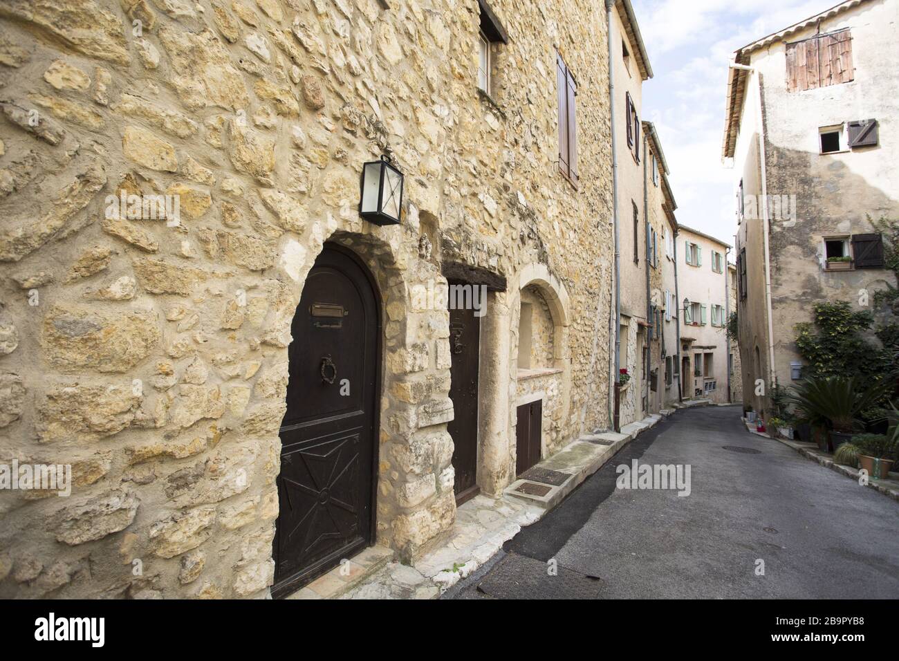 Chateauneuf Grasse High Resolution Stock Photography And Images Alamy