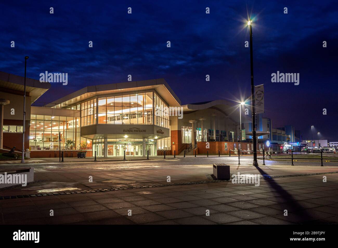 Night image of Floral Pavilion Theatre, New Brighton, Wallasey Stock Photo