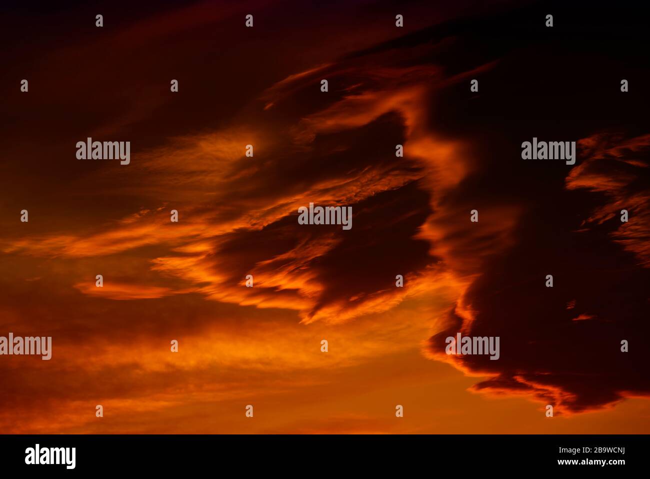 Cloudy dark sky sunset hi-res stock photography and images - Alamy