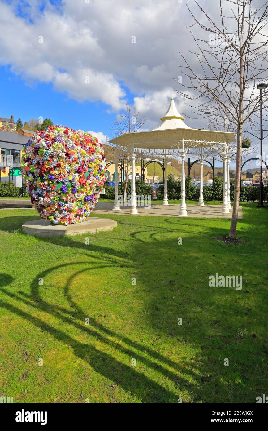 Heart of flowers and bandstand at Fox Valley Retail Park, Stocksbridge, Sheffield, South Yorkshire, England, UK. Stock Photo