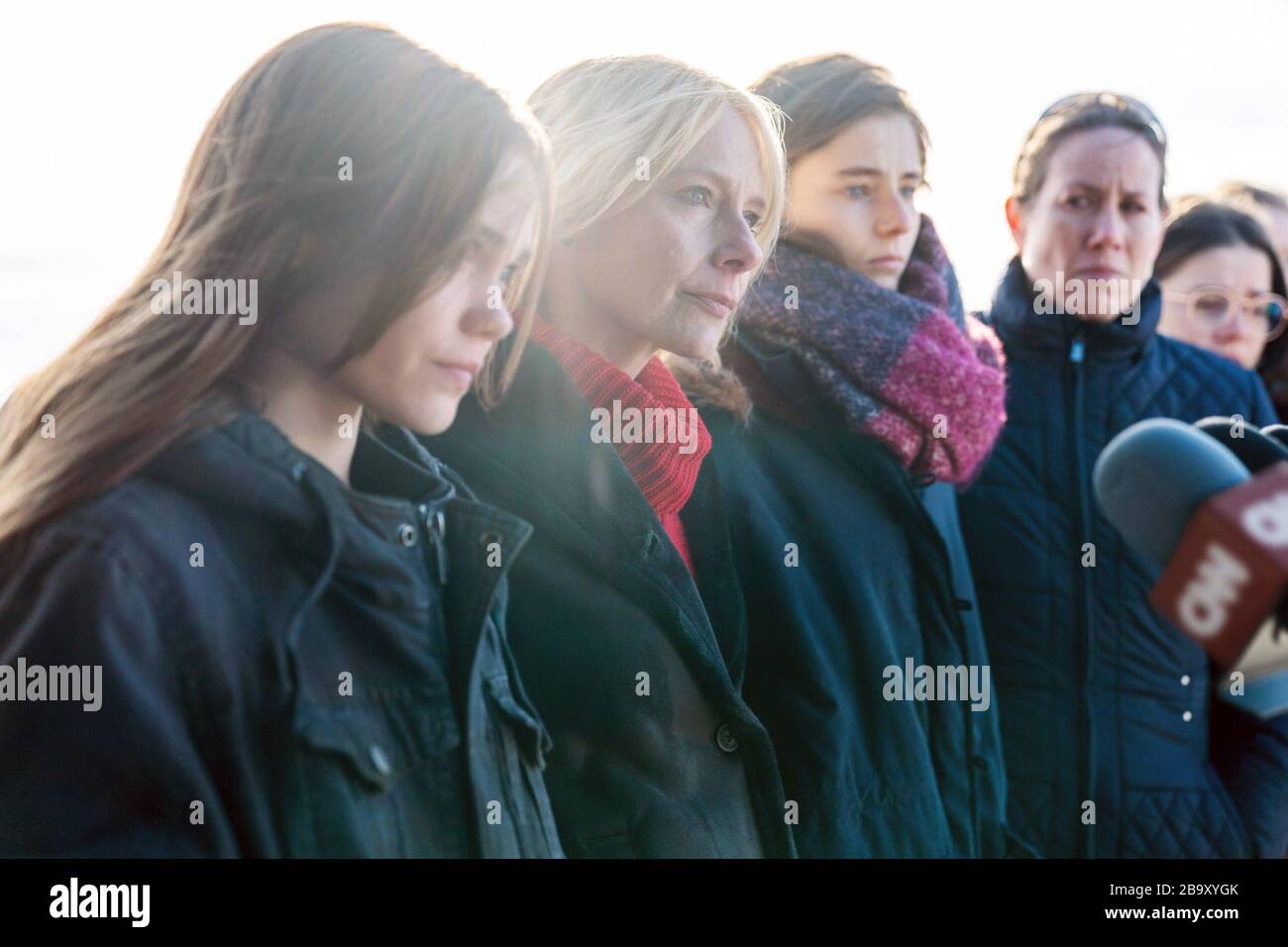 lost-girls-from-left-oona-laurence-amy-ryan-thomasin-mckenzie