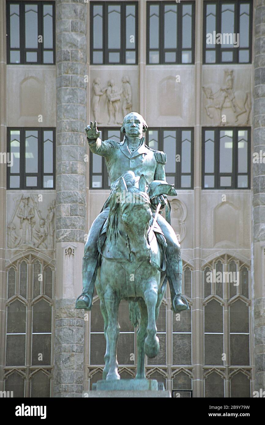George Washington Statue at the United States Military Academy, West ...
