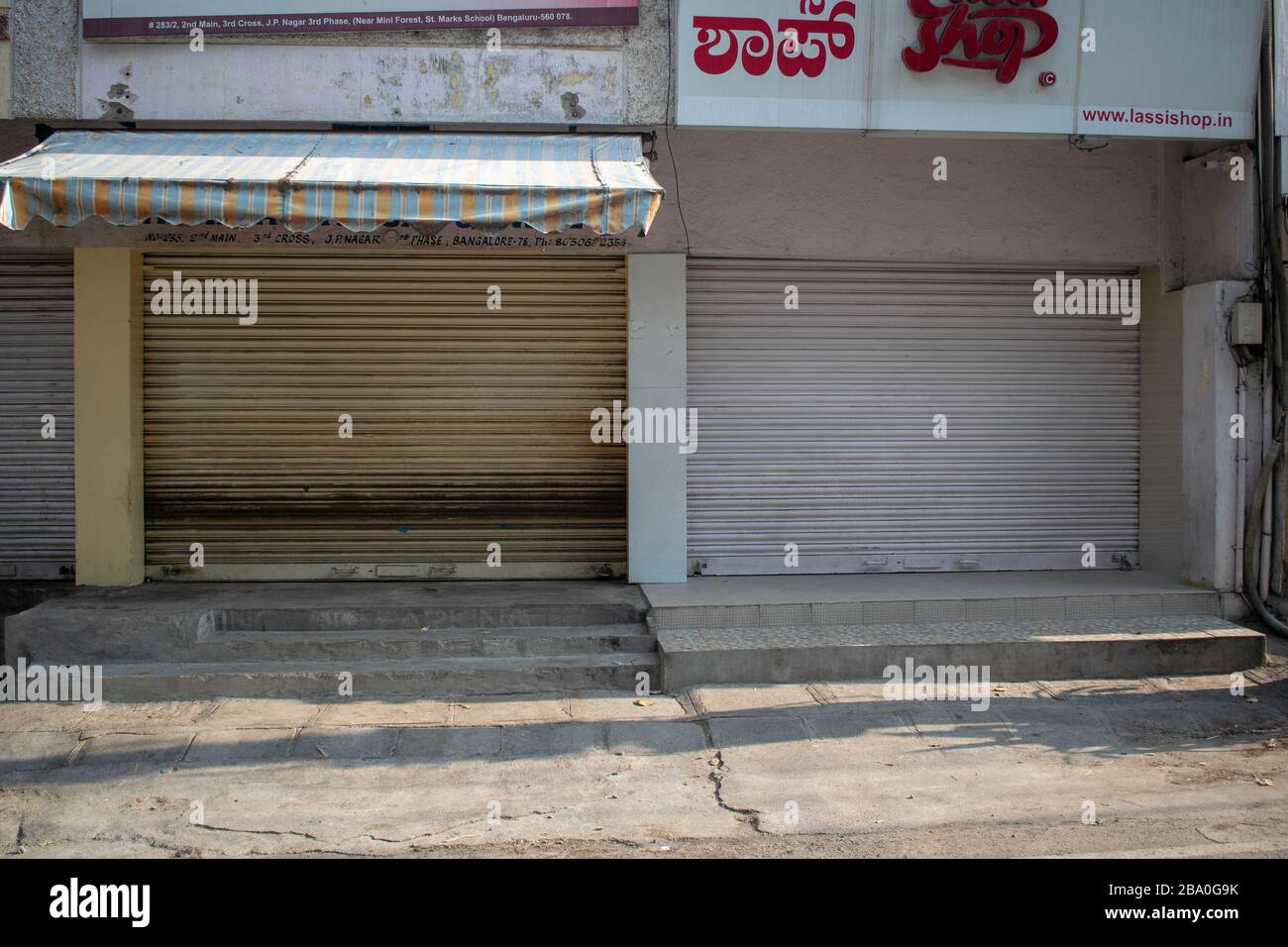 Closed shops during covid 19 lockdown in bengaluru Stock Photo