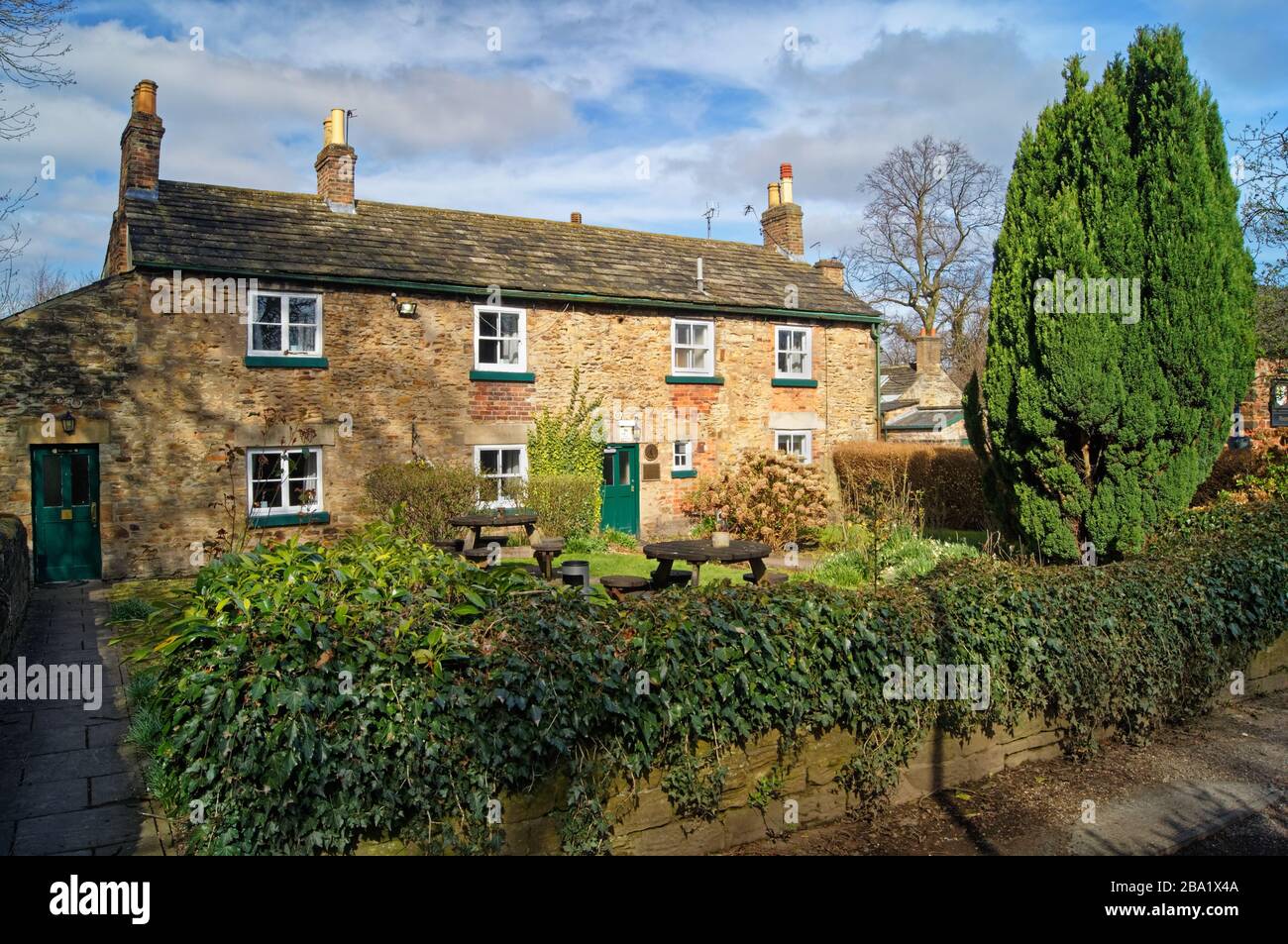 UK,South Yorkshire,Rotherham,Wentworth,Cottage Stock Photo