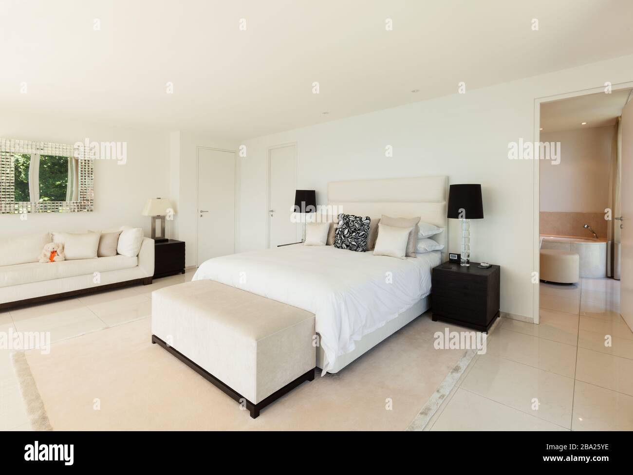 Modern interior design, comfortable bedroom Stock Photo - Alamy