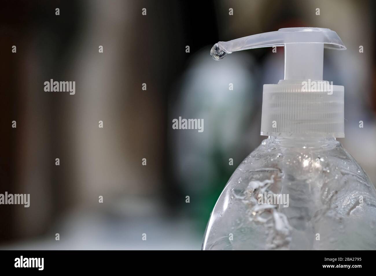 Download Hand Sanitizer Dispenser High Resolution Stock Photography And Images Alamy Yellowimages Mockups