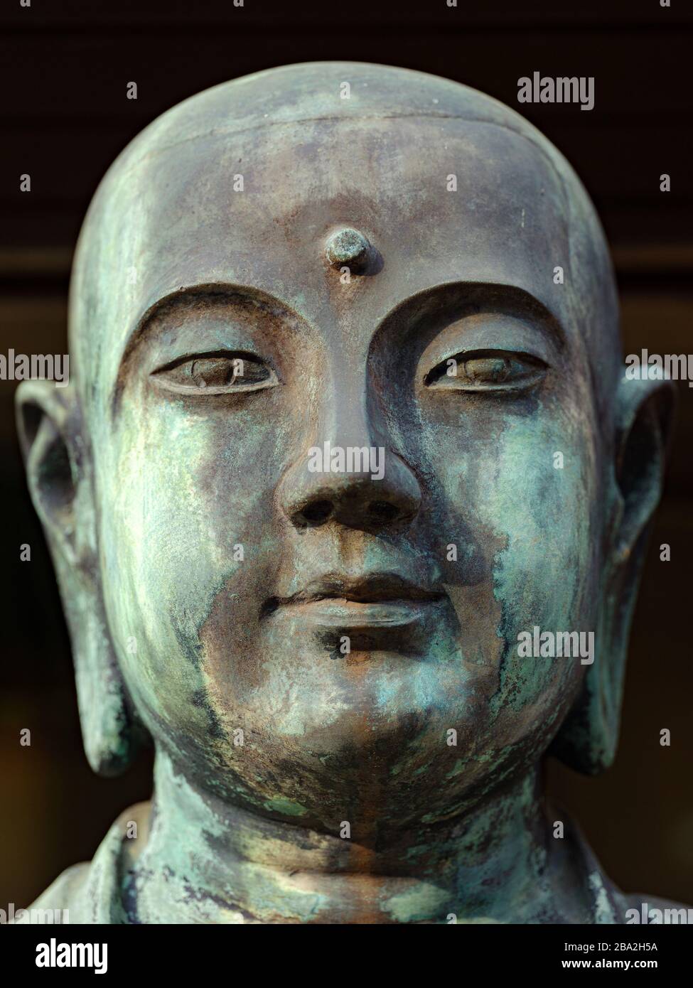 Japanese Gods statues in HigashiHonganji Temple Stock Photo Alamy