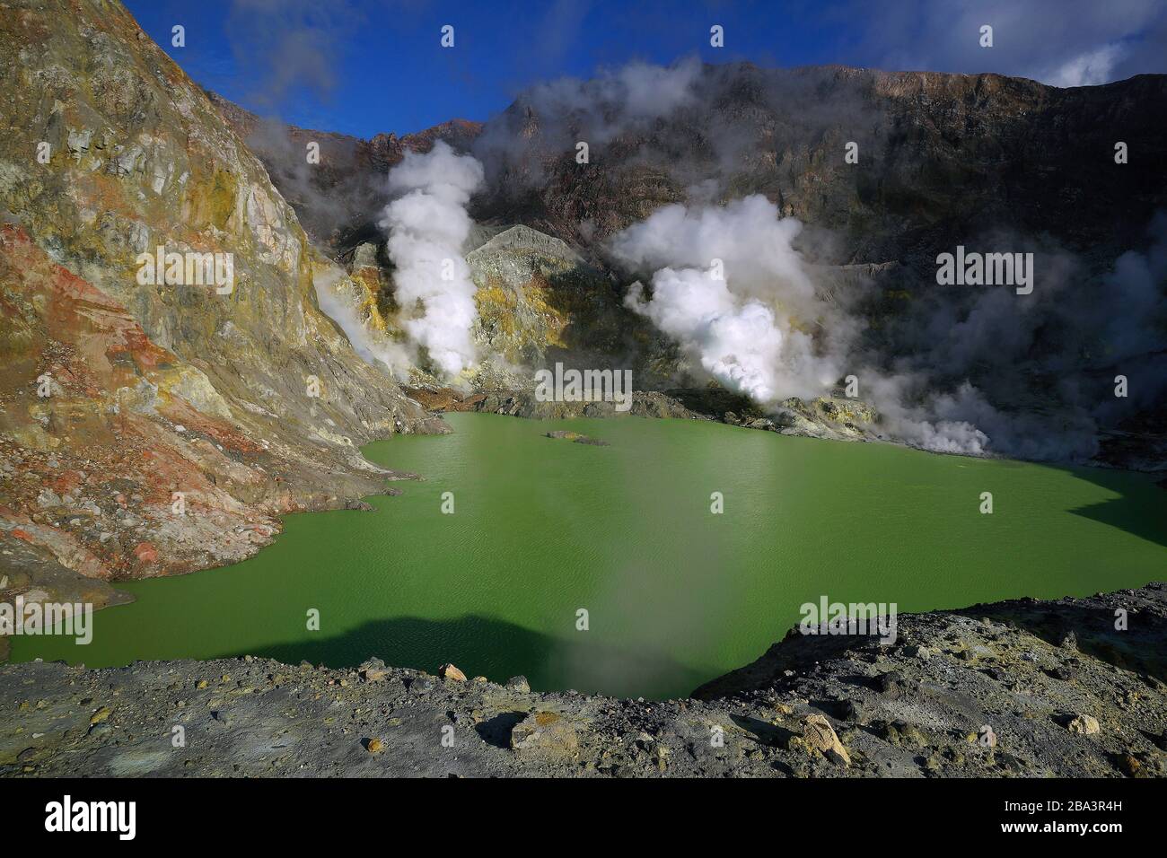 Neuseeland White Island Heisse Quellen Vulkanismus Aktiver Vulkan Stock Photo Alamy